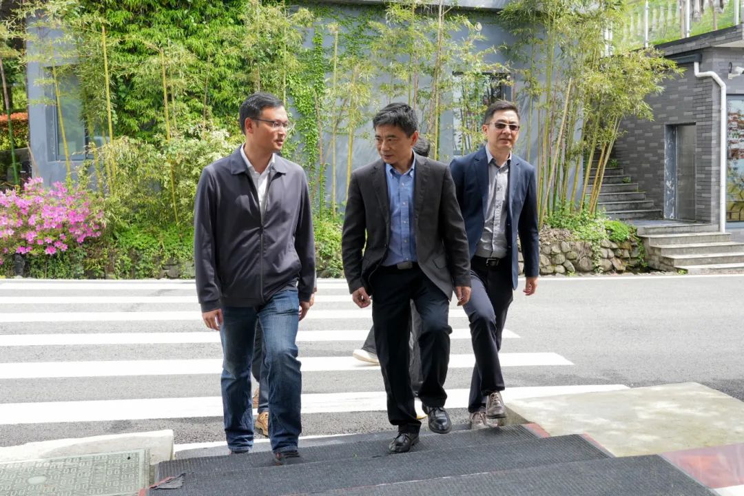 梁国靖带队前往i米·商量岗旅游度假区开展“五一”节前安全生产检查