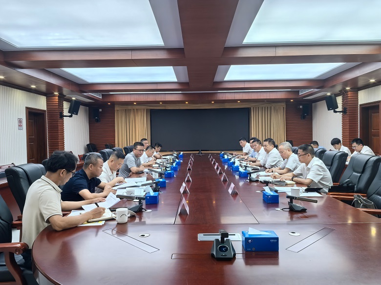 陈强与廉江市委书记曾平治、市长柯俊座谈交流